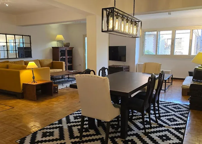 Walnut Apartment