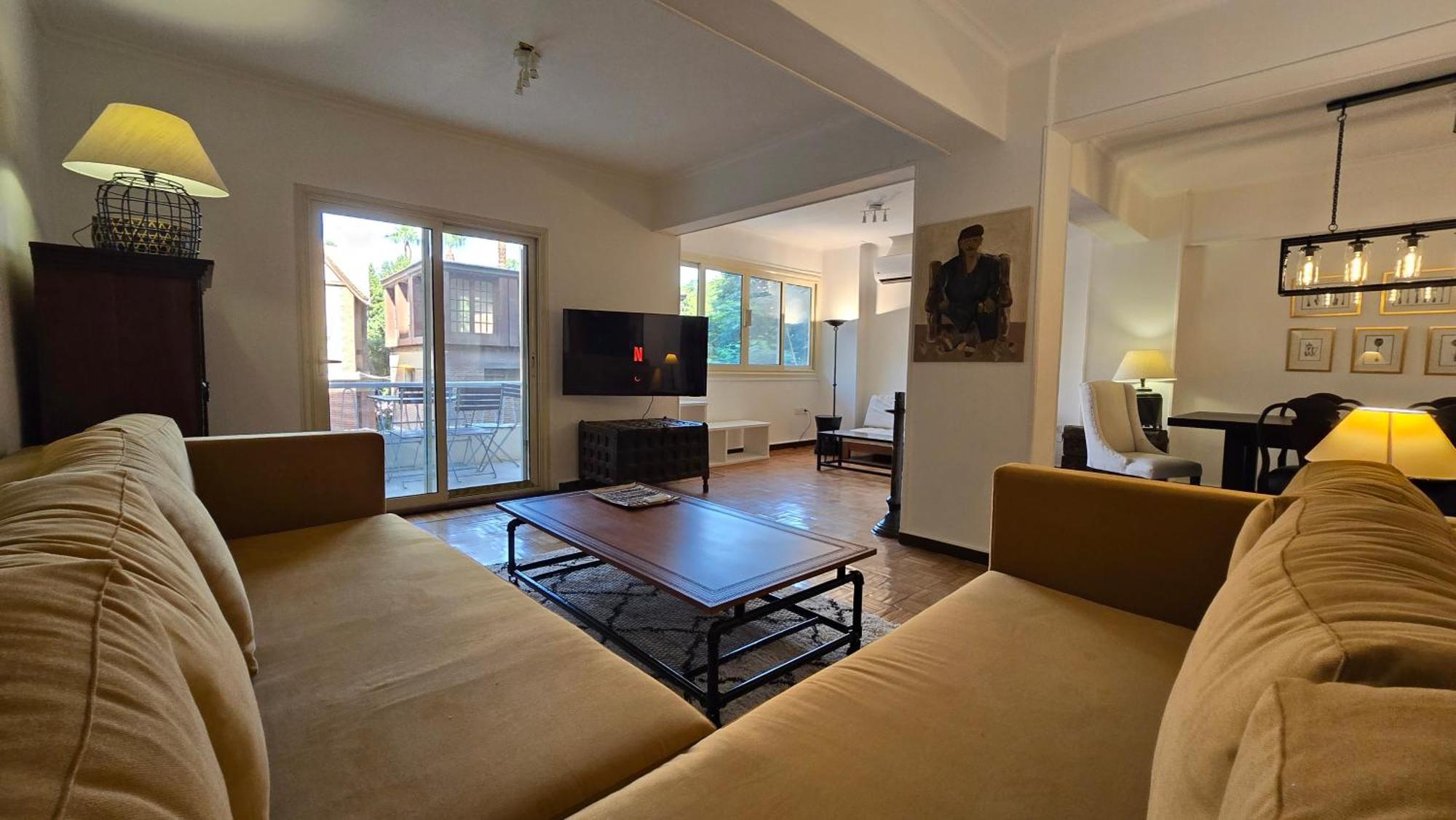Walnut Apartment *